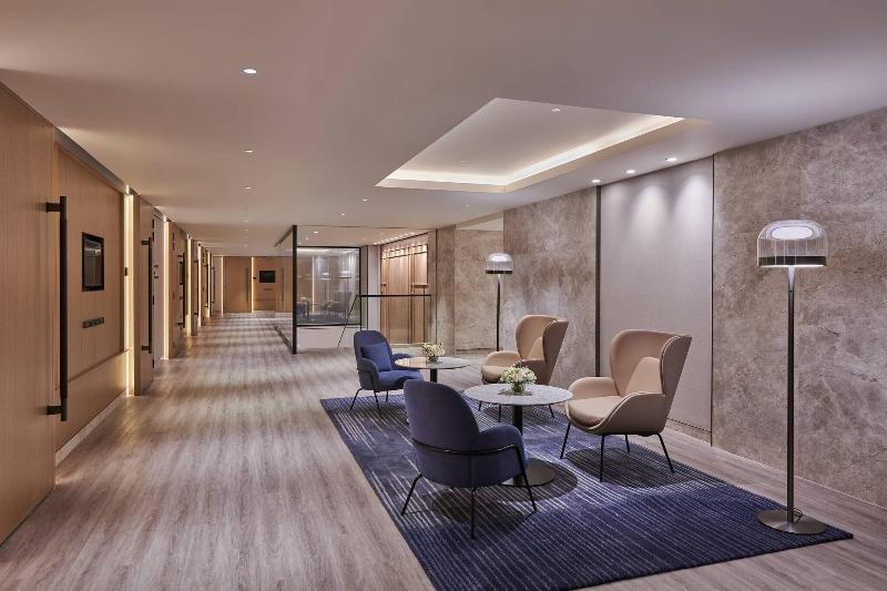 Отель Courtyard By Marriott Penang