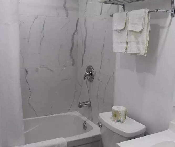 Motelli Sauble Beach Lodge