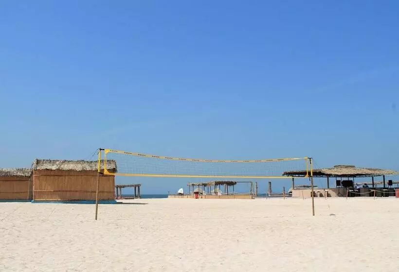 هتل Bianky Beach Camp