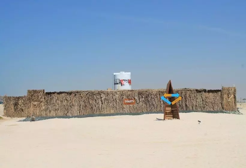 هتل Bianky Beach Camp