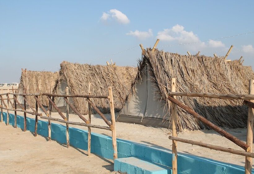 هتل Bianky Beach Camp