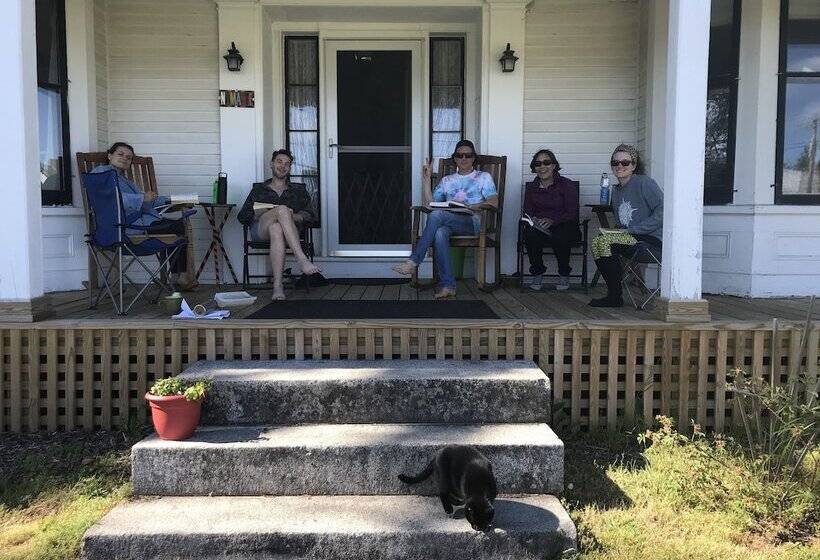 Bed and Breakfast Sewall House Yoga Retreat