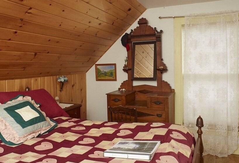 Bed and Breakfast Sewall House Yoga Retreat