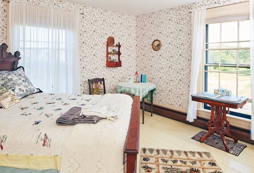 Bed and Breakfast Sewall House Yoga Retreat