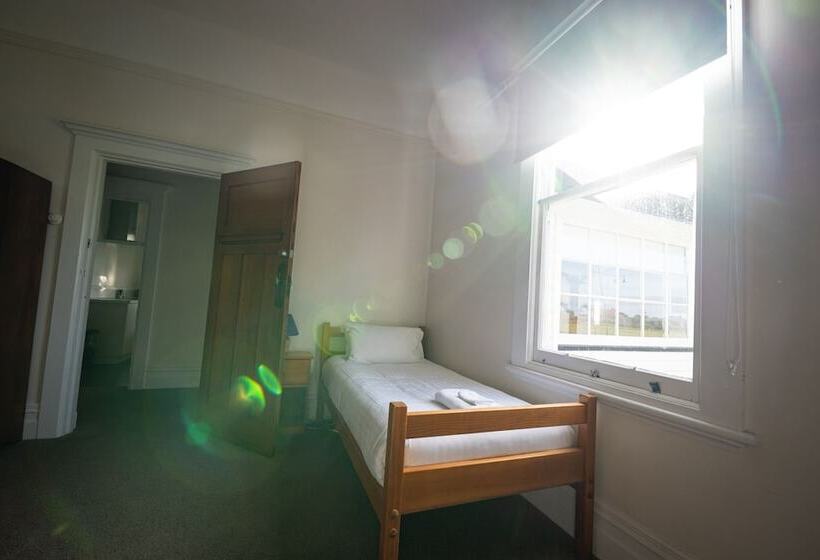 בית מלון כפרי Low Head Pilot Station