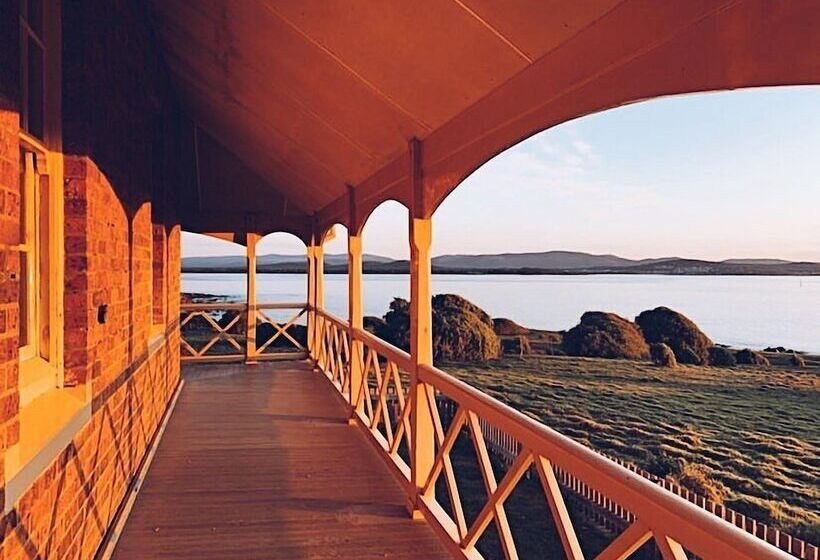 בית מלון כפרי Low Head Pilot Station