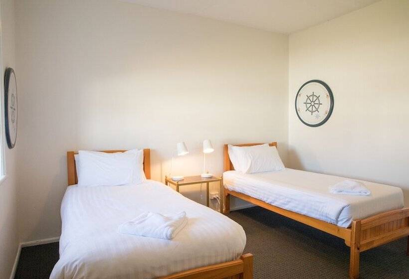 בית מלון כפרי Low Head Pilot Station