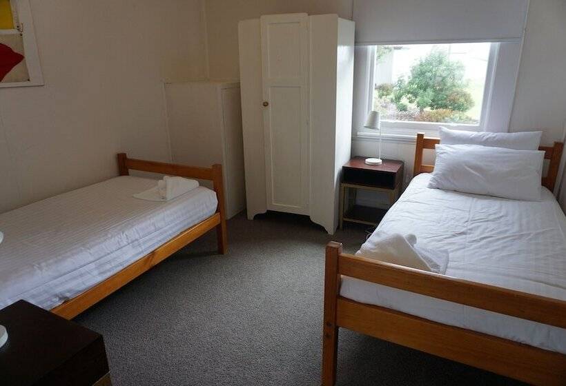 בית מלון כפרי Low Head Pilot Station