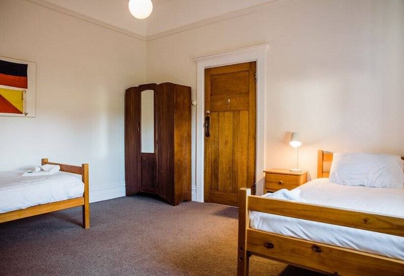 בית מלון כפרי Low Head Pilot Station