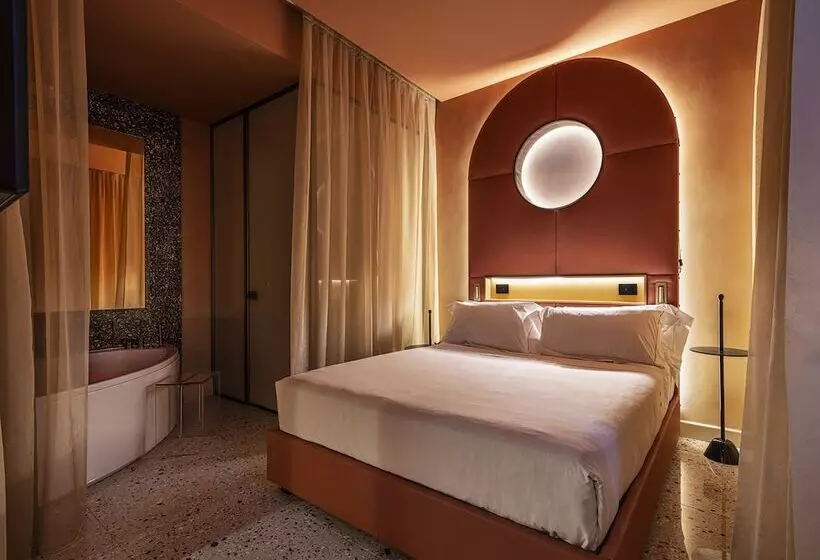 Enterprise Hotel Design & Boutique