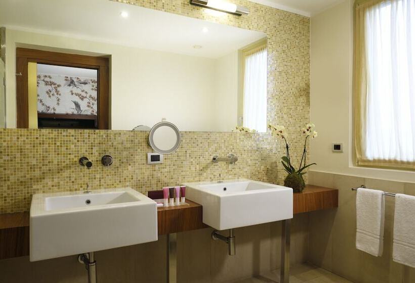 Enterprise Hotel Design & Boutique