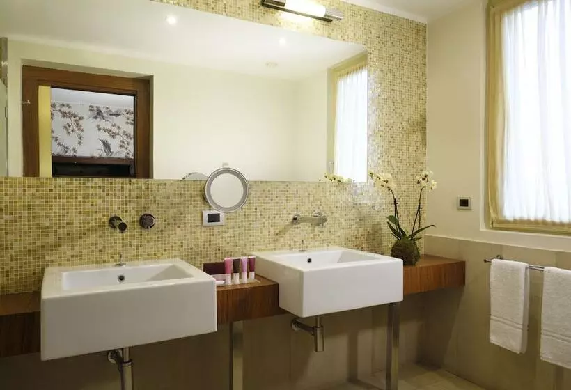 Enterprise Hotel Design & Boutique