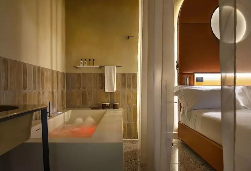 Enterprise Hotel Design & Boutique