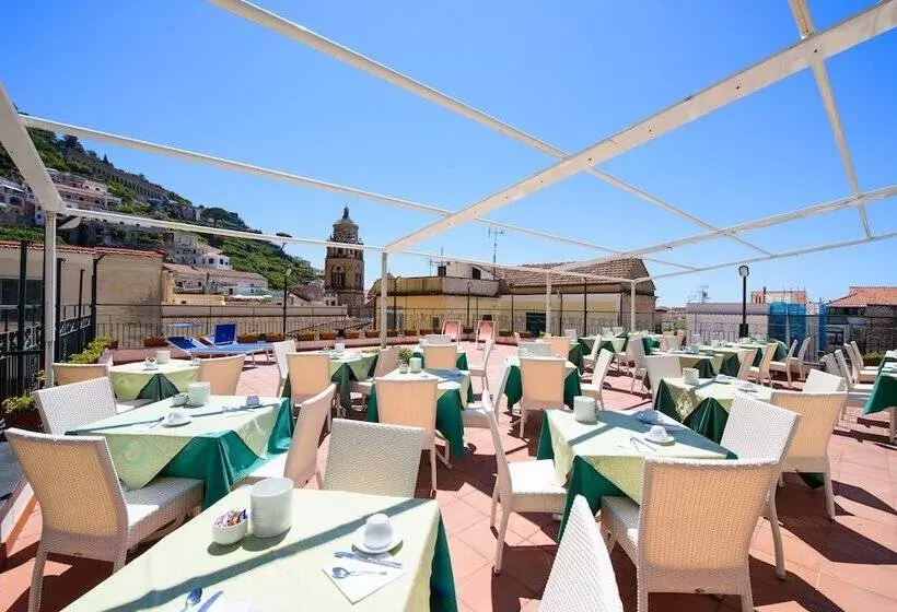 酒店 Amalfi