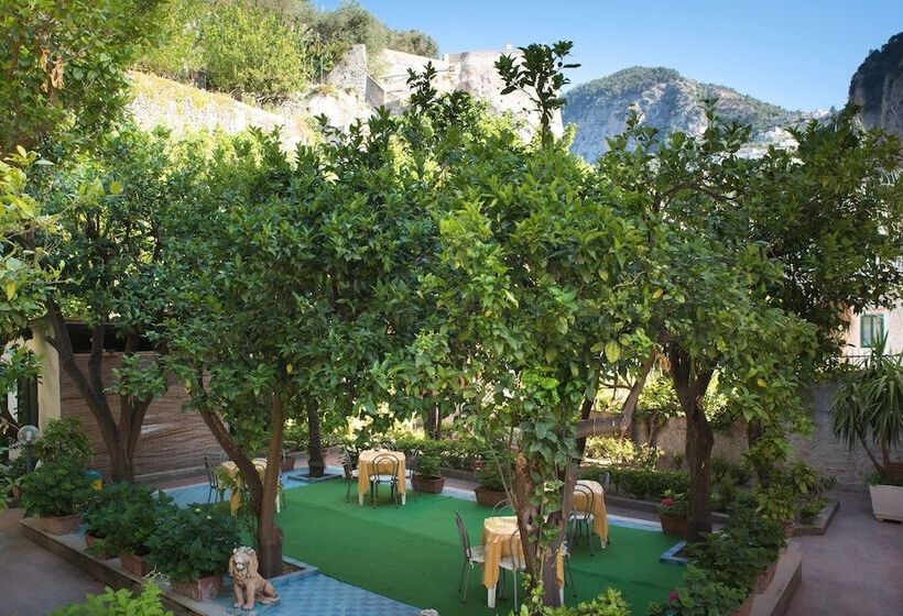 בית מלון כפרי Amalfi