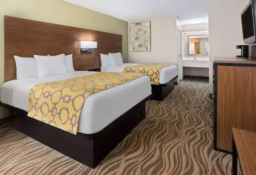 Hotel Baymont By Wyndham Griffin