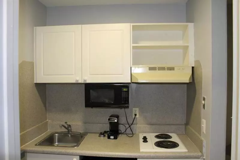 فندق Budgetel Inn & Suites