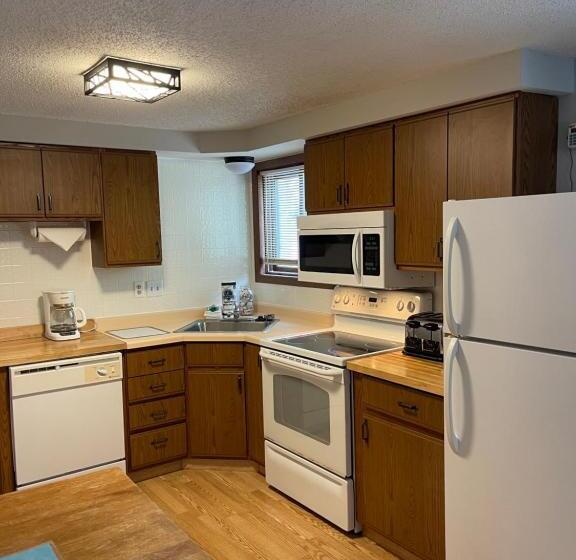 Отель Caribbean Club Resort