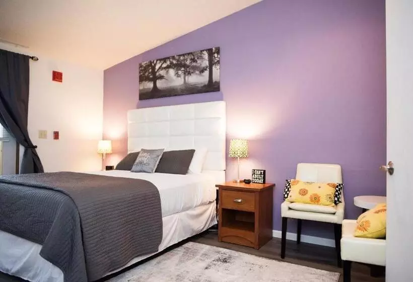 هتل Caribbean Club Resort