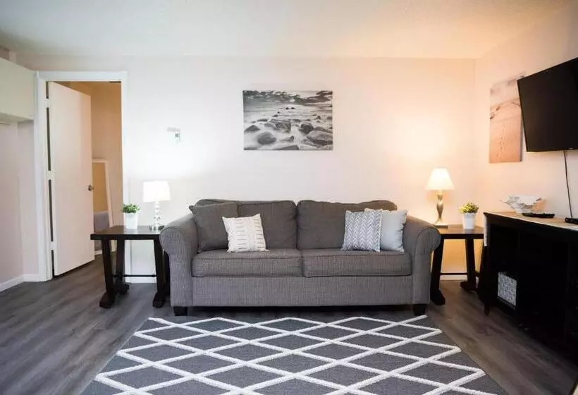 هتل Caribbean Club Resort