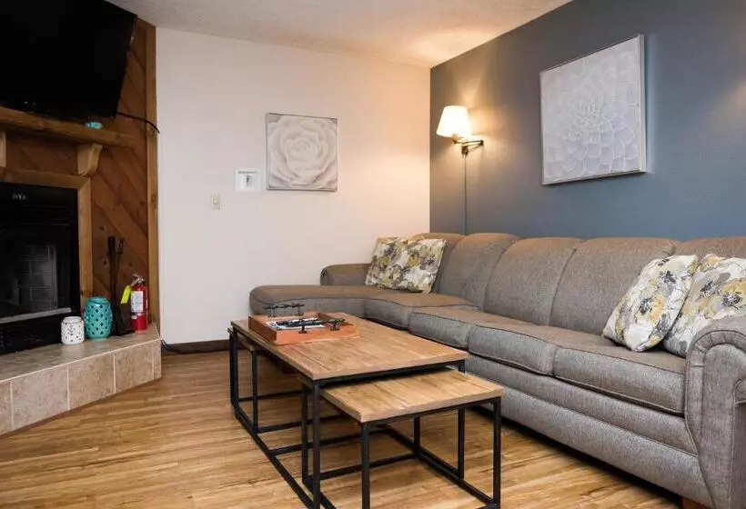 هتل Caribbean Club Resort