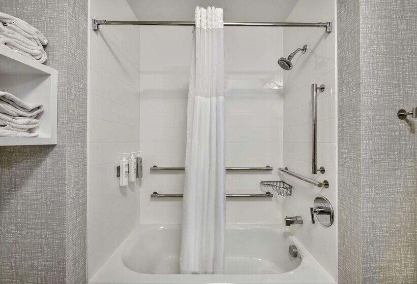 ホテル Hampton Inn Cortland