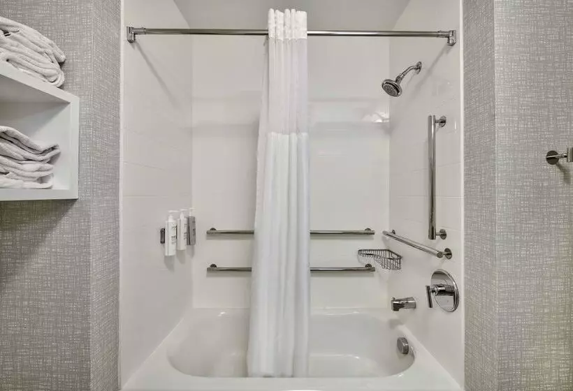 فندق Hampton Inn Cortland