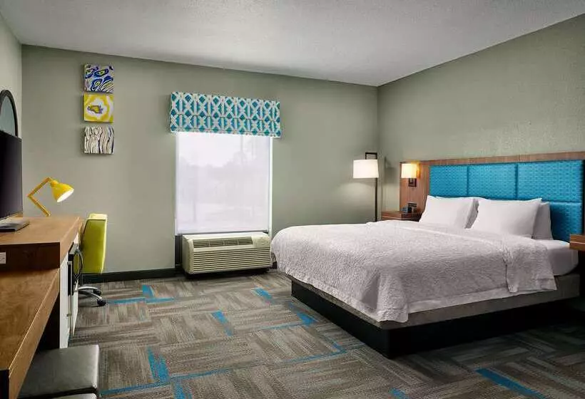 호텔 Hampton Inn Covington