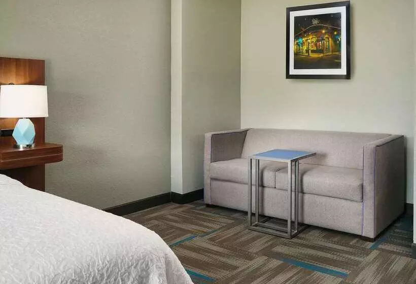 호텔 Hampton Inn Covington