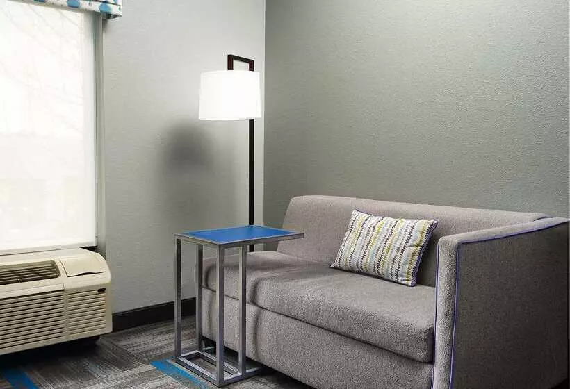 호텔 Hampton Inn Covington