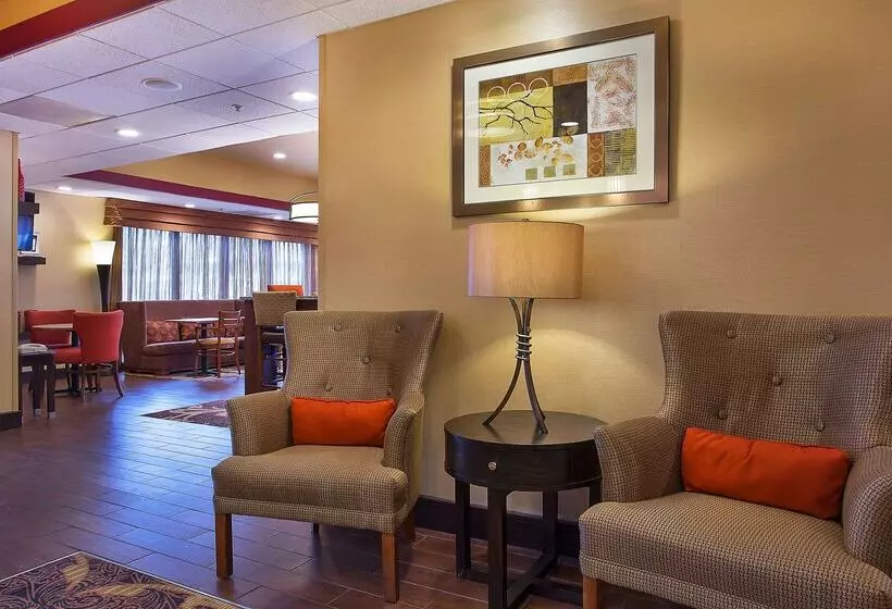 호텔 Hampton Inn Dry Ridge