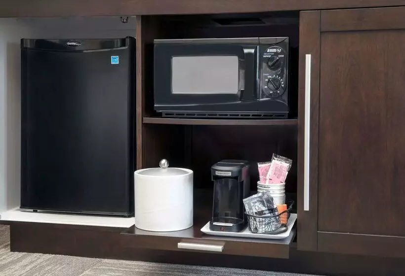 فندق Hampton Inn By Hilton Hallandale Beach Aventura