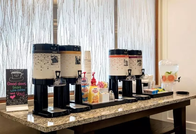 فندق Hampton Inn By Hilton Hallandale Beach Aventura