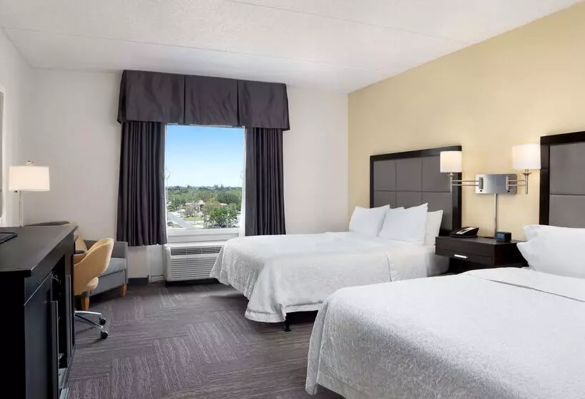 فندق Hampton Inn By Hilton Hallandale Beach Aventura