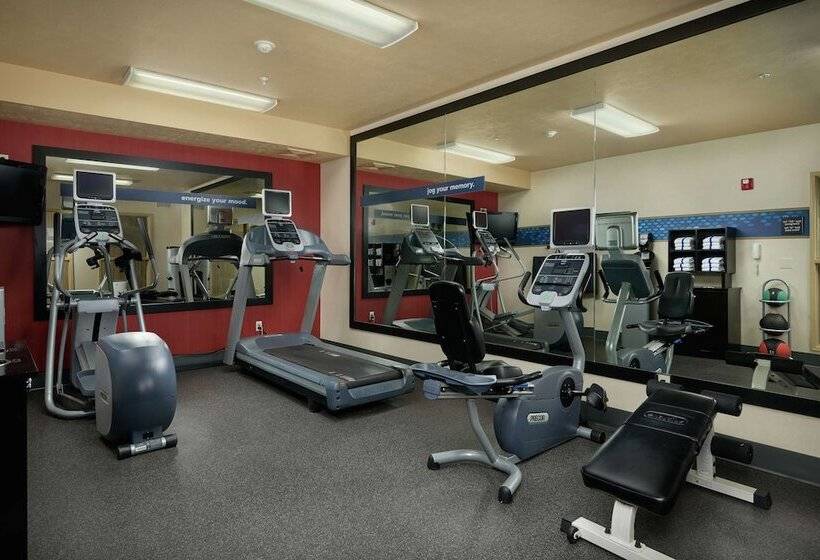 فندق Hampton Inn Helena