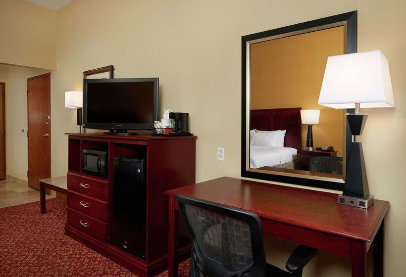 فندق Hampton Inn Newport Newsyorktown