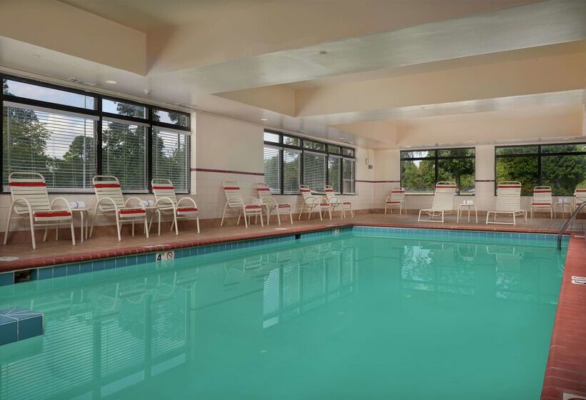 فندق Hampton Inn Newport Newsyorktown