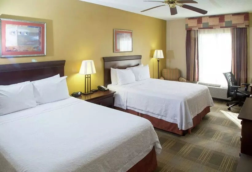 Отель Hampton Inn Oxfordwest