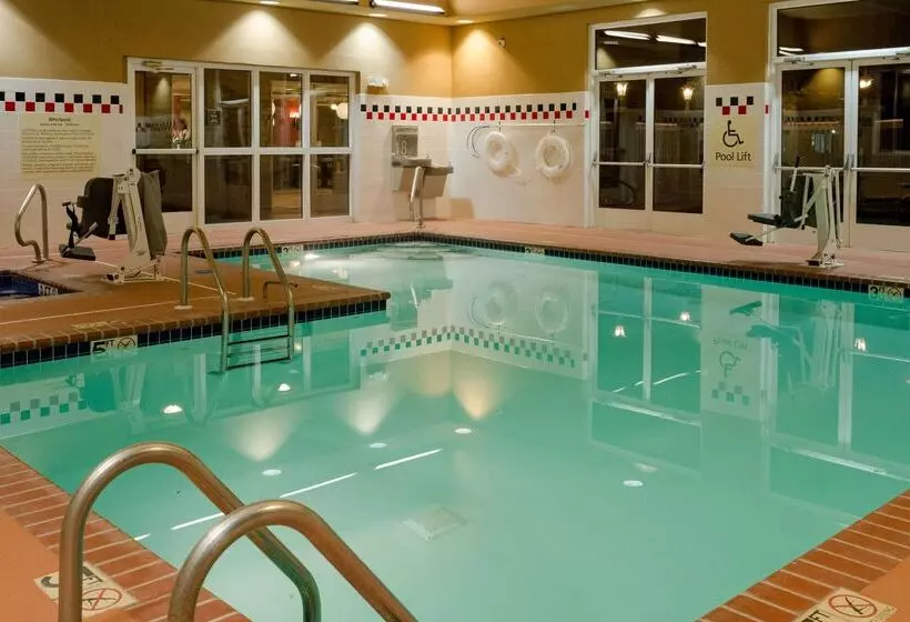 Отель Hampton Inn Oxfordwest