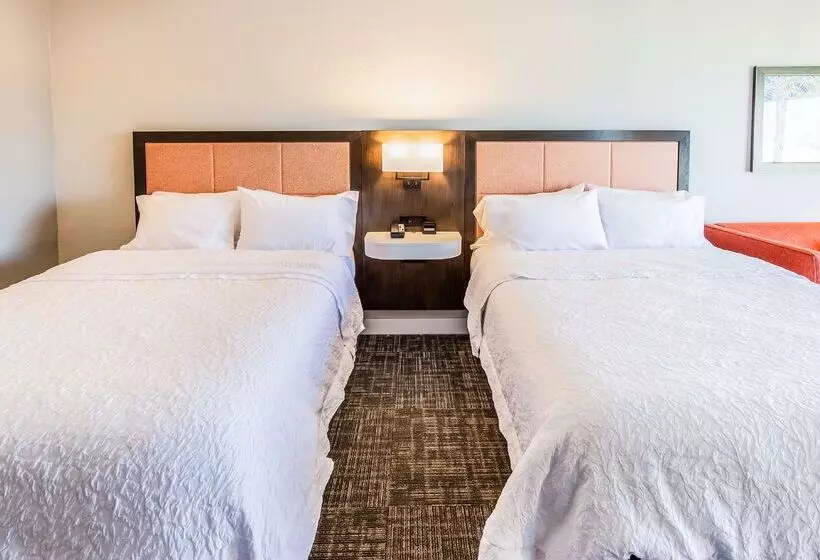 ホテル Hampton Inn Pensacola Beach