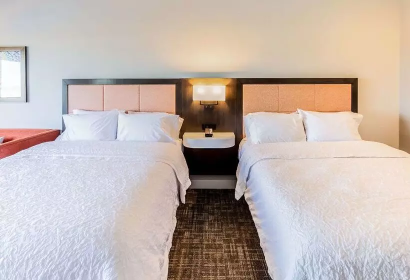 ホテル Hampton Inn Pensacola Beach