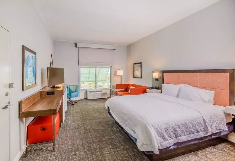 ホテル Hampton Inn Pensacola Beach