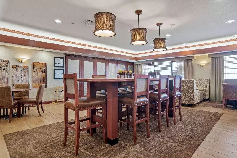 هتل Comfort Inn & Suites Rapid City Near Mt Rushmore