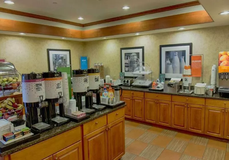 هتل Comfort Inn & Suites Rapid City Near Mt Rushmore