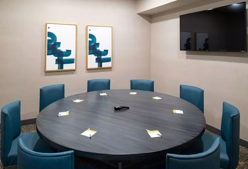 فندق Hampton Inn San Francisco Daly City