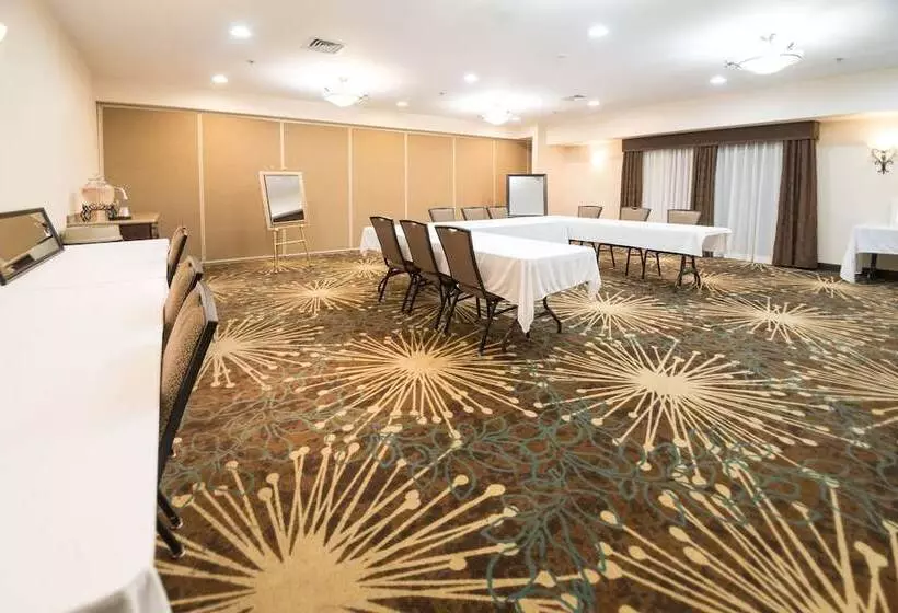 호텔 Hampton Inn By Hilton Tiffin