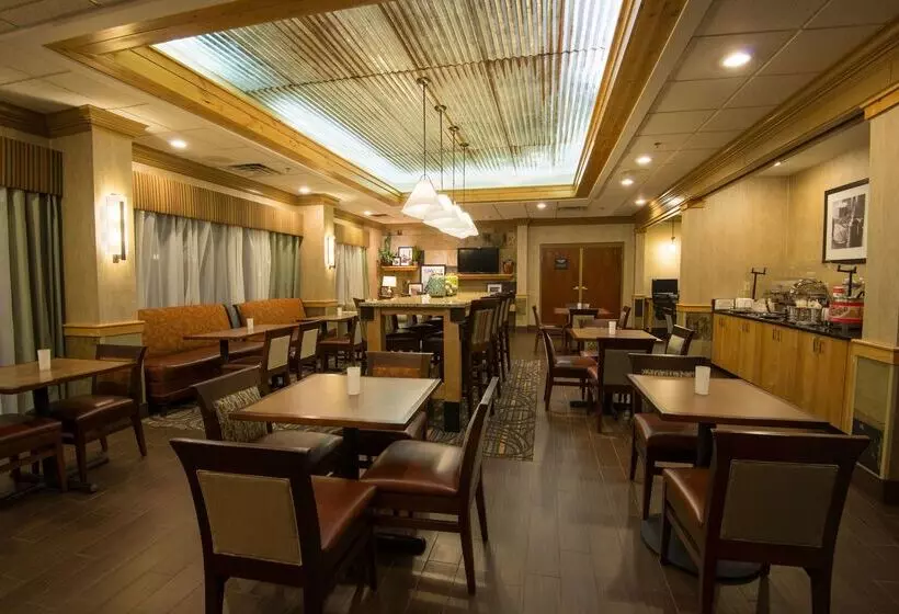 호텔 Hampton Inn Wilkesboro