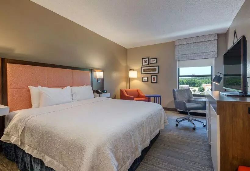 호텔 Hampton Inn Wilkesboro