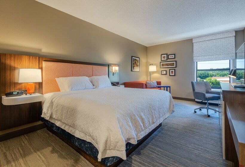 בית מלון כפרי Hampton Inn Wilkesboro