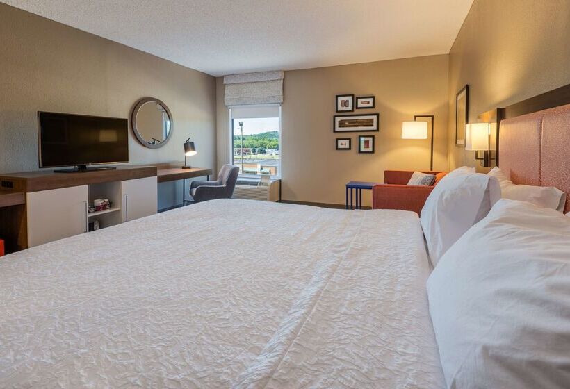 בית מלון כפרי Hampton Inn Wilkesboro